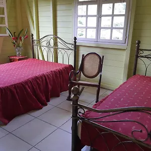 Magnifique à De Bas, Les Saintes Hébergement de vacances Terre-de-Bas