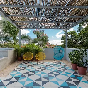 https://studios-downtown-cancun.quintano-roohotels.com